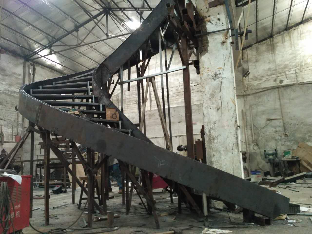 whale building material co.ltd curved staircase assemble